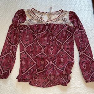 Women’s blouse
